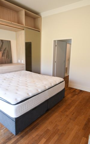 Casa de condomínio à venda com 156m², 2 quartos e 4 vagasSuíte 1