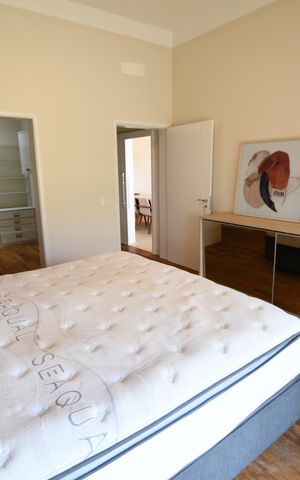 Casa de condomínio à venda com 156m², 2 quartos e 4 vagasSuíte 1