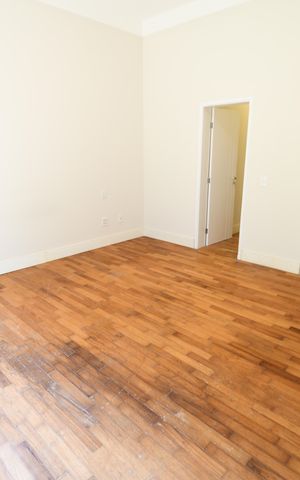 Casa de condomínio à venda com 156m², 2 quartos e 4 vagasSuíte 2