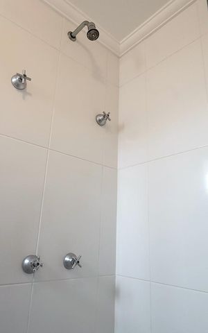 Apartamento à venda com 60m², 2 quartos e 1 vaga Apartamento à venda com 60m², 2 quartos e 1 vagaBanheiro da Suíte