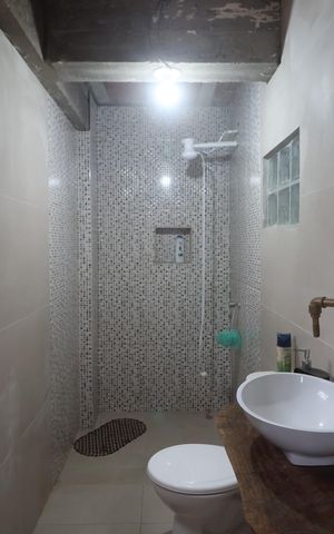 Casa à venda com 350m², 5 quartos e 2 vagasBanheiro de serviço