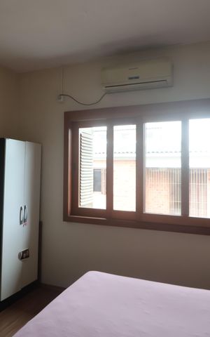 Casa à venda com 350m², 5 quartos e 2 vagasSuite