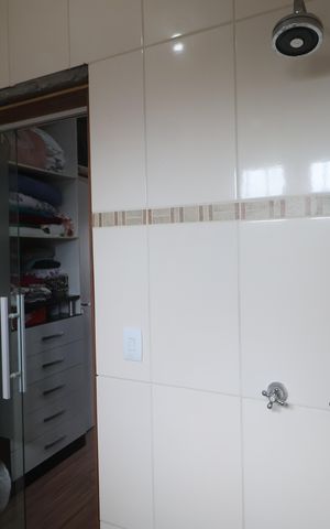 Casa à venda com 350m², 5 quartos e 2 vagasBanheiro da Suíte