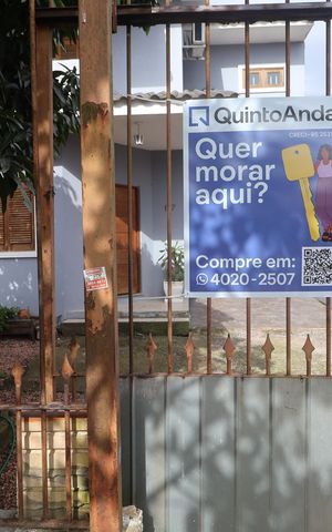 Casa à venda com 350m², 5 quartos e 2 vagasPlaca