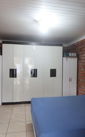 Casa à venda com 350m², 5 quartos e 2 vagasQuarto Casa 2