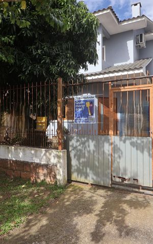 Casa à venda com 350m², 5 quartos e 2 vagasFachada