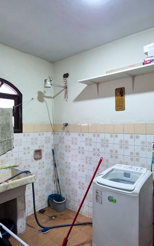 Casa à venda com 230m², 3 quartos e 4 vagasÁrea de Serviço