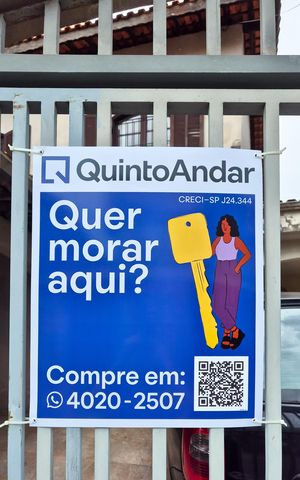 Casa à venda com 230m², 3 quartos e 4 vagasPlaca