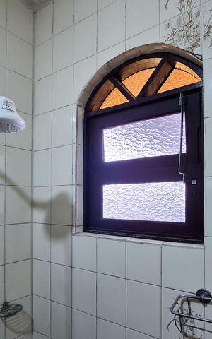 Casa à venda com 230m², 3 quartos e 4 vagasBanheiro Social