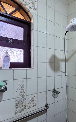 Casa à venda com 230m², 3 quartos e 4 vagasBanheiro da suíte