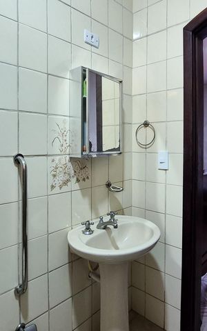 Casa à venda com 230m², 3 quartos e 4 vagasBanheiro da suíte