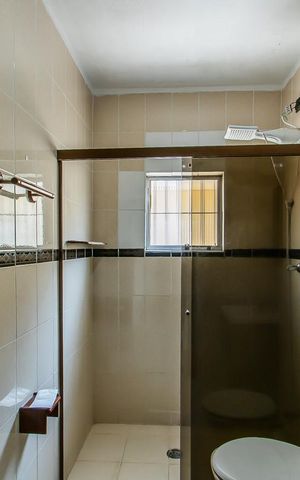 Casa para alugar com 72m², 2 quartos e 1 vaga Casa para alugar com 72m², 2 quartos e 1 vagaBanheiro
