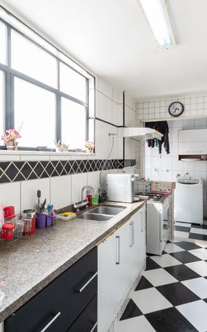 Apartamento à venda com 126m², 3 quartos e 3 vagasCozinha e Área de Serviço
