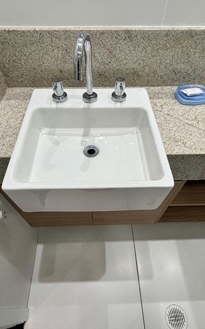 Studio à venda com 20m², 1 quarto e sem vaga Studio à venda com 20m², 1 quarto e sem vagaBanheiro