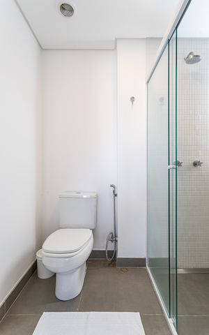 Studio para alugar com 30m², 1 quarto e sem vaga Studio para alugar com 30m², 1 quarto e sem vagaBanheiro