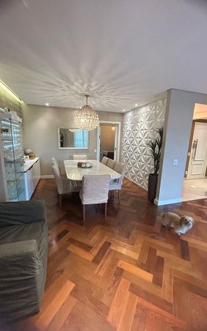 Apartamento à venda com 180m², 3 quartos e 3 vagas Apartamento à venda com 180m², 3 quartos e 3 vagasSala