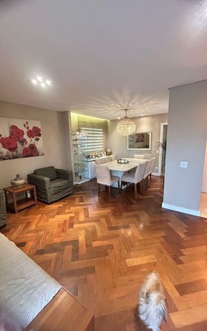 Apartamento à venda com 180m², 3 quartos e 3 vagas Apartamento à venda com 180m², 3 quartos e 3 vagasSala