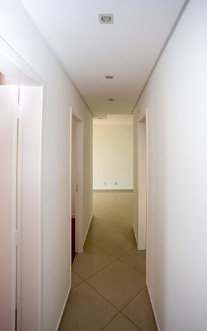 Apartamento à venda com 80m², 3 quartos e 2 vagasCorredor