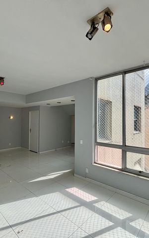 Apartamento à venda com 178m², 3 quartos e 1 vaga Apartamento à venda com 178m², 3 quartos e 1 vagaSala