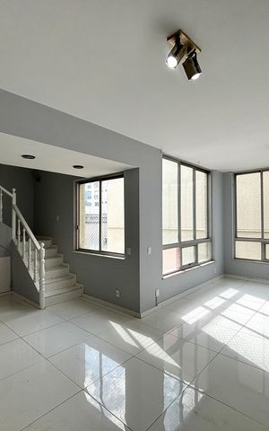 Apartamento à venda com 178m², 3 quartos e 1 vaga Apartamento à venda com 178m², 3 quartos e 1 vagaSala