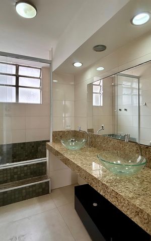 Apartamento à venda com 178m², 3 quartos e 1 vaga Apartamento à venda com 178m², 3 quartos e 1 vagaBanheiro social 1