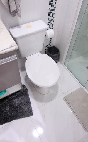 Apartamento à venda com 59m², 2 quartos e 1 vaga Apartamento à venda com 59m², 2 quartos e 1 vagaBanheiro