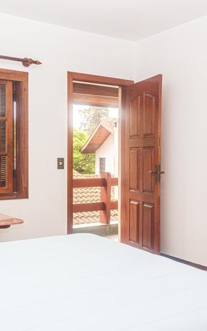 Casa à venda com 690m², 6 quartos e sem vaga Casa à venda com 690m², 6 quartos e sem vagaSuíte 1