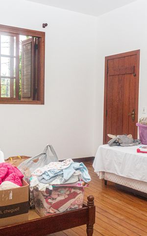 Casa à venda com 690m², 6 quartos e sem vaga Casa à venda com 690m², 6 quartos e sem vagaQuarto