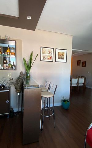 Casa à venda com 350m², 3 quartos e 4 vagas Casa à venda com 350m², 3 quartos e 4 vagasSala de Jantar