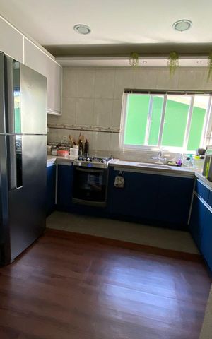 Casa à venda com 350m², 3 quartos e 4 vagas Casa à venda com 350m², 3 quartos e 4 vagasCozinha