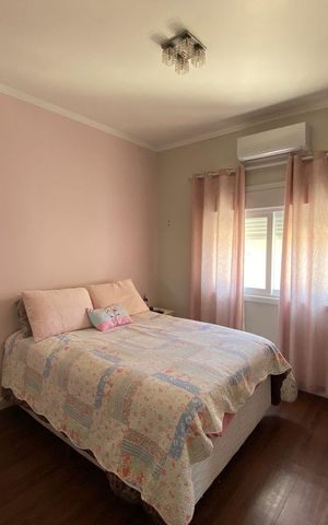 Casa à venda com 350m², 3 quartos e 4 vagas Casa à venda com 350m², 3 quartos e 4 vagasQuarto 1