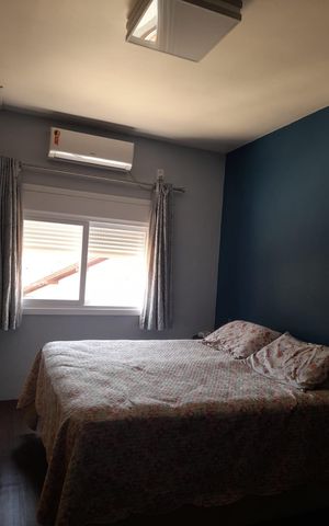 Casa à venda com 350m², 3 quartos e 4 vagas Casa à venda com 350m², 3 quartos e 4 vagasSuíte