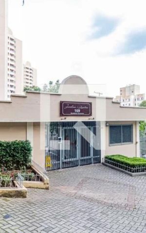 Apartamento à venda com 64m², 3 quartos e 1 vaga Apartamento à venda com 64m², 3 quartos e 1 vagaFachada e portaria