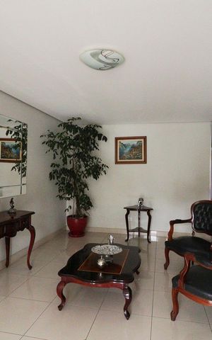 Apartamento à venda com 87m², 4 quartos e 2 vagas Apartamento à venda com 87m², 4 quartos e 2 vagasHall