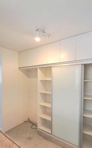 Apartamento à venda com 210m², 4 quartos e 2 vagas Apartamento à venda com 210m², 4 quartos e 2 vagasBanheiro social