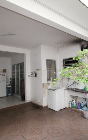 Casa à venda com 512m², 5 quartos e 3 vagasÁrea de Serviço