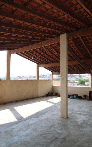 Casa à venda com 512m², 5 quartos e 3 vagasSacada
