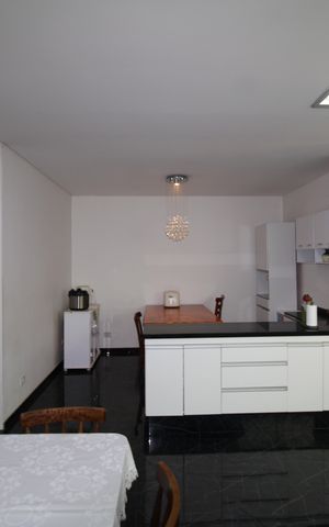 Casa à venda com 512m², 5 quartos e 3 vagasCozinha