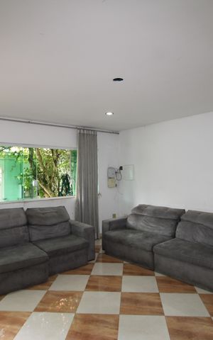 Casa à venda com 512m², 5 quartos e 3 vagasSala