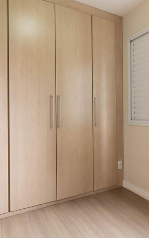 Apartamento à venda com 86m², 2 quartos e 1 vaga Apartamento à venda com 86m², 2 quartos e 1 vagaCloset da Suíte