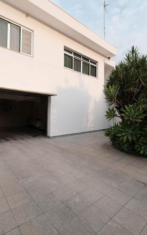 Casa para alugar com 165m², 2 quartos e 5 vagasGaragem