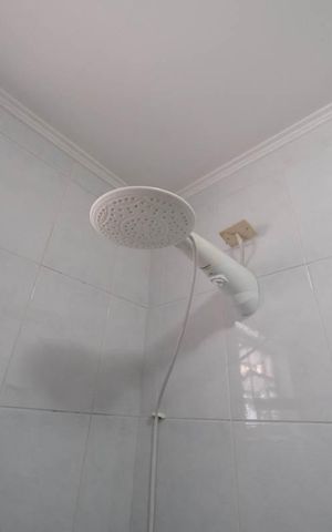 Casa para alugar com 165m², 2 quartos e 5 vagasBanheiro 1