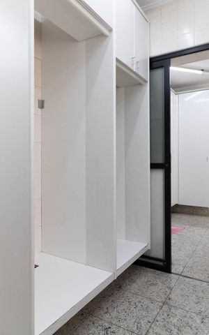 Apartamento à venda com 177m², 3 quartos e 3 vagas Apartamento à venda com 177m², 3 quartos e 3 vagasCozinha