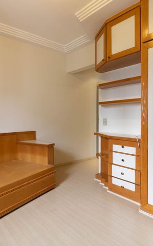 Apartamento à venda com 177m², 3 quartos e 3 vagas Apartamento à venda com 177m², 3 quartos e 3 vagasSuíte 2