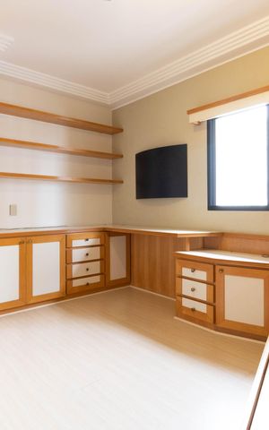 Apartamento à venda com 177m², 3 quartos e 3 vagas Apartamento à venda com 177m², 3 quartos e 3 vagasSuíte 2