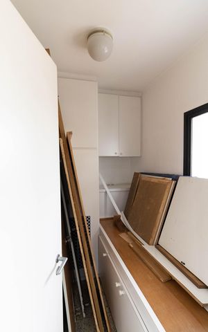 Apartamento à venda com 177m², 3 quartos e 3 vagas Apartamento à venda com 177m², 3 quartos e 3 vagasQuarto de Serviço