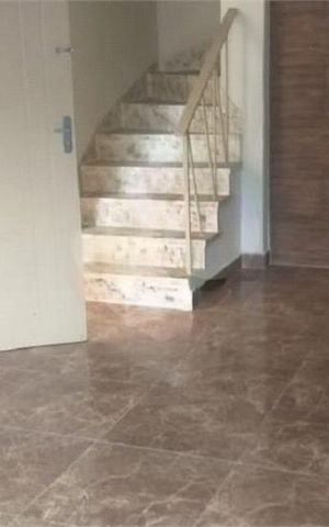 Casa à venda com 100m², 2 quartos e 2 vagas