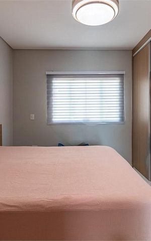 Casa à venda com 252m², 4 quartos e 2 vagas
