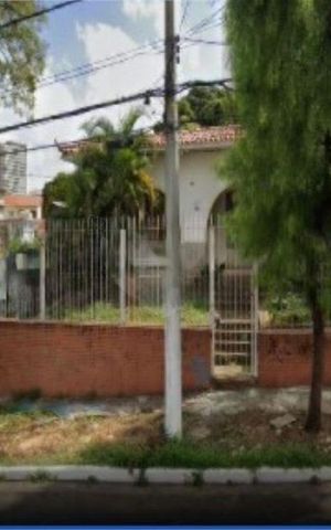 Casa à venda com 938m², 3 quartos e 5 vagas