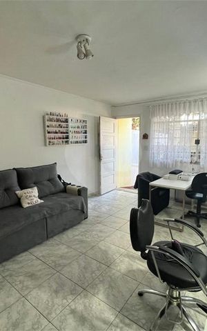 Casa à venda com 85m², 2 quartos e 2 vagas